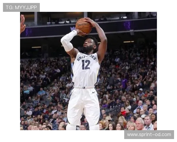 艾弗森无球跑动撕裂防线，得分爆发力改变比赛节奏