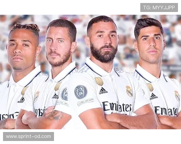 本泽马 vs 伊布：谁是艺术型中锋的巅峰代表