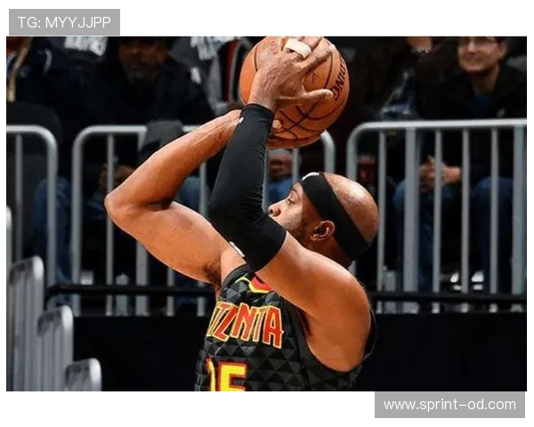 德斯蒙德·班恩三分无球跑位助力猛龙提升末节得分效率